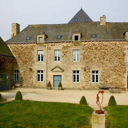 Gite La Terrasse - Manoir Le Plessix Madeuc Corseul Zewnętrze zdjęcie
